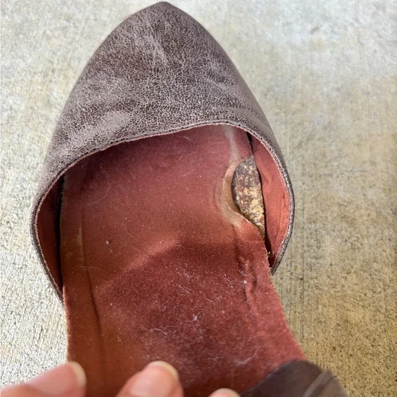 Women's Metallic Brown Strap Shoes - Picture 5 of 8